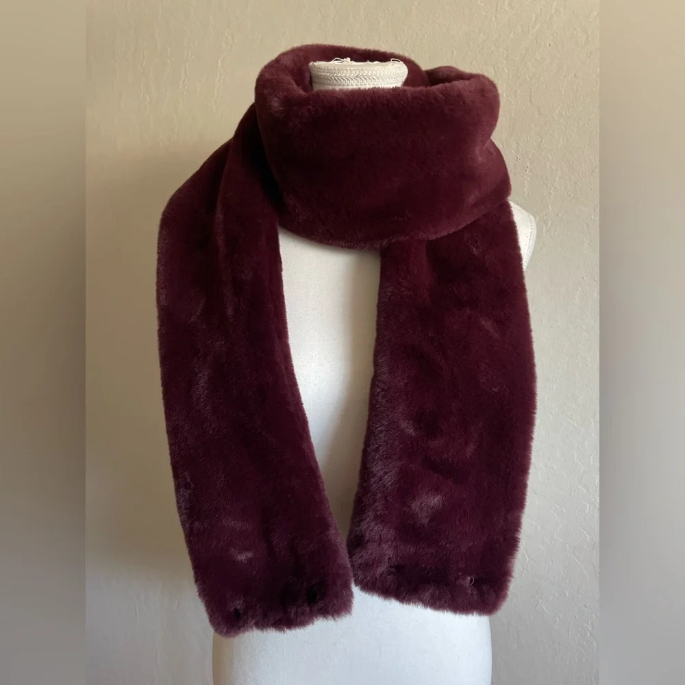 Plush Faux Fur Scarf Wrap in Deep Wine - Women's Fashion Accessory
